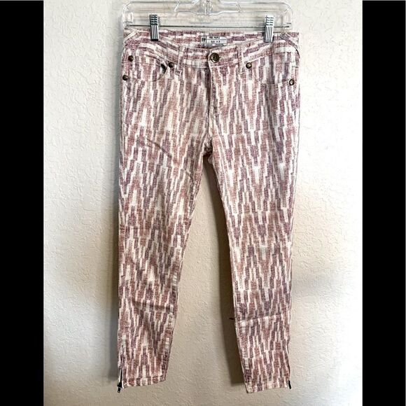 Free People Pink Pattern Crop Jeans Size 27 - Picture 1 of 10